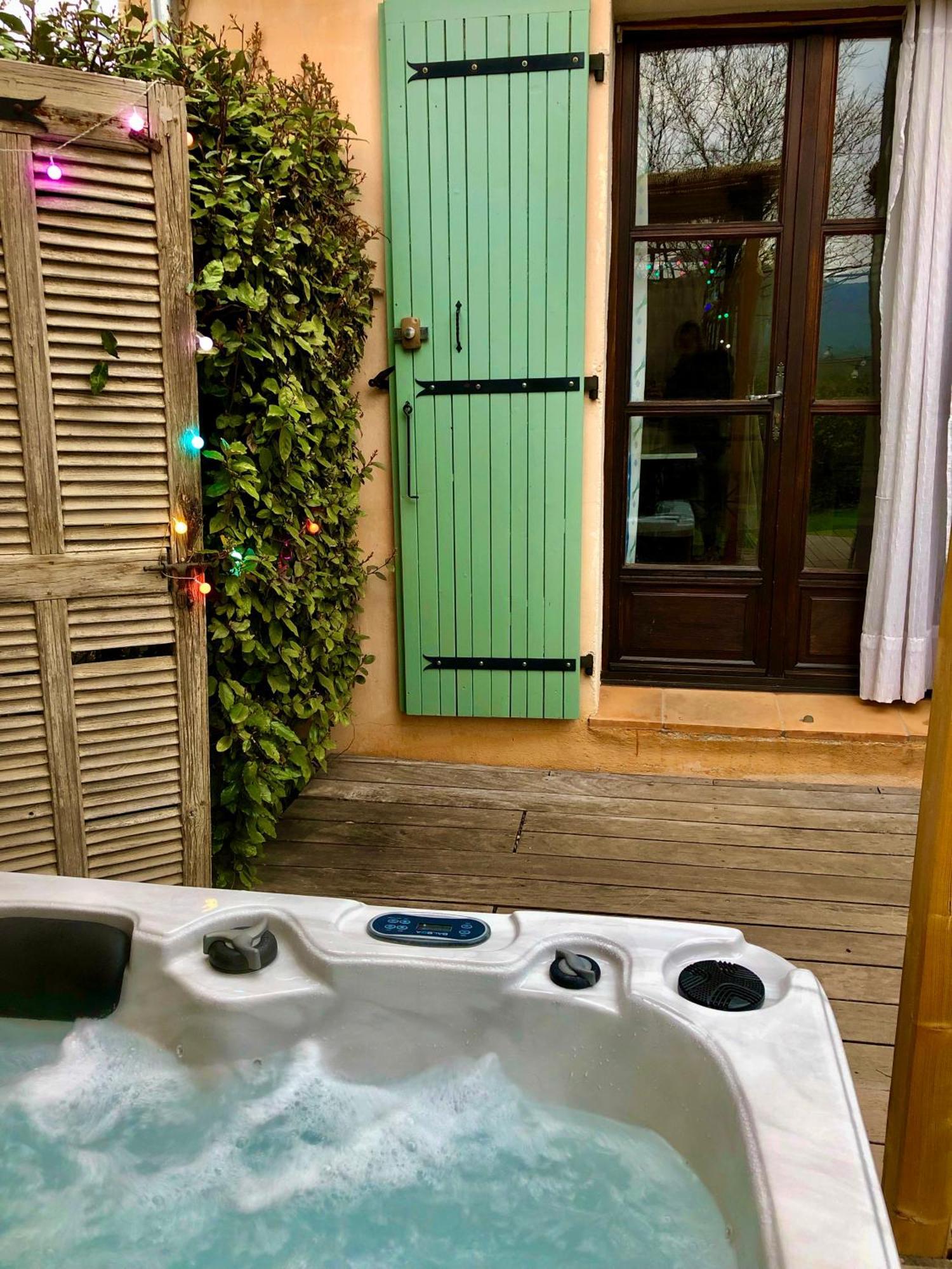 L'Oustaou B&B Piscine & Spa Besse-sur-Issole Екстер'єр фото
