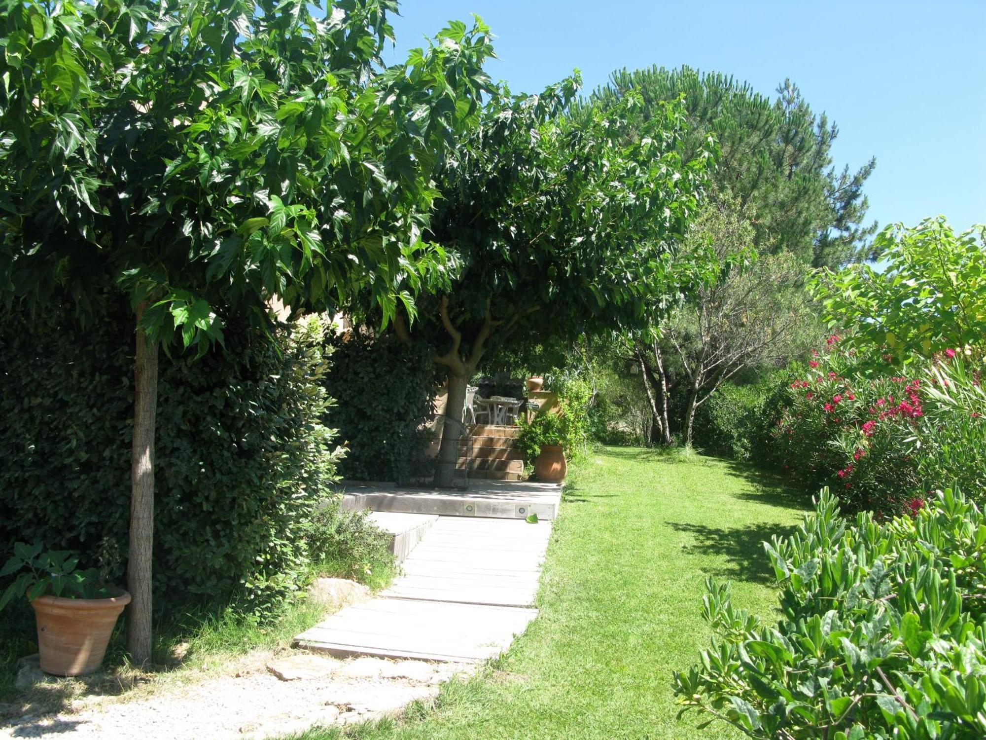 L'Oustaou B&B Piscine & Spa Besse-sur-Issole Екстер'єр фото