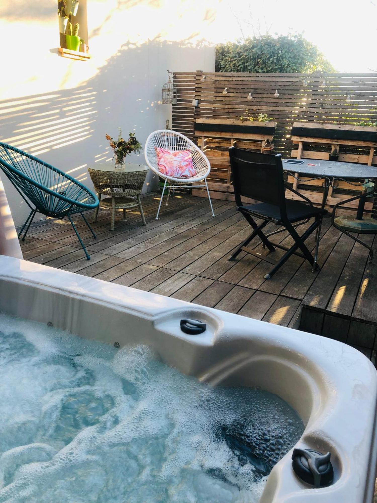 L'Oustaou B&B Piscine & Spa Besse-sur-Issole Екстер'єр фото