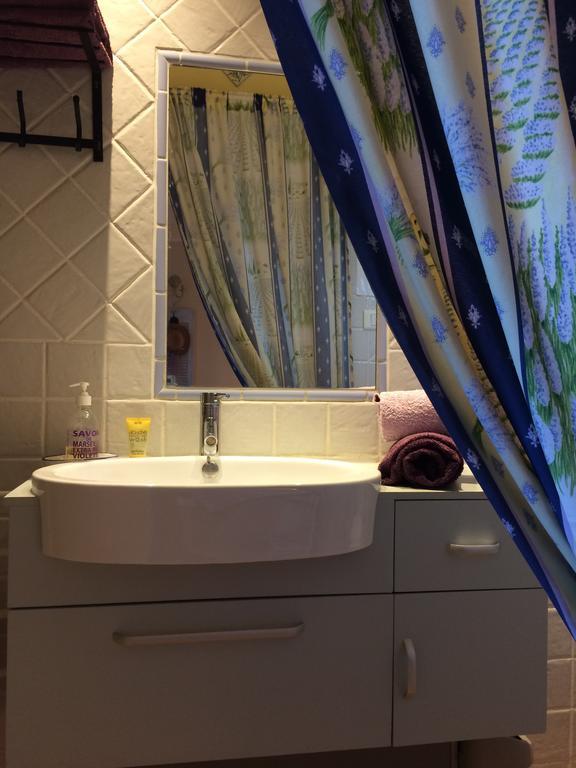 L'Oustaou B&B Piscine & Spa Besse-sur-Issole Екстер'єр фото