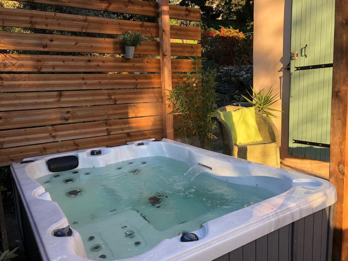 L'Oustaou B&B Piscine & Spa Besse-sur-Issole Екстер'єр фото